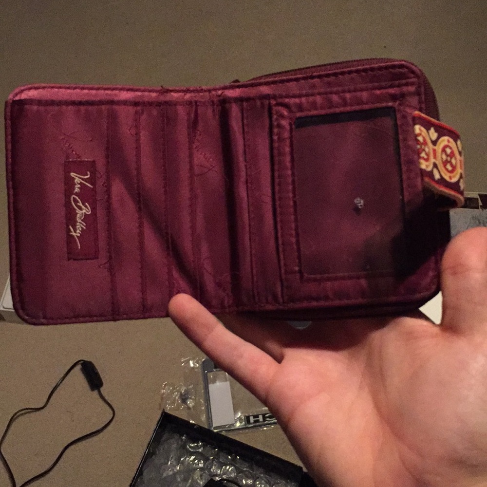 wallet - Picture 3 of 3